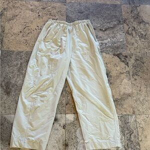 Lululemon Athletica ivory barrel Pants